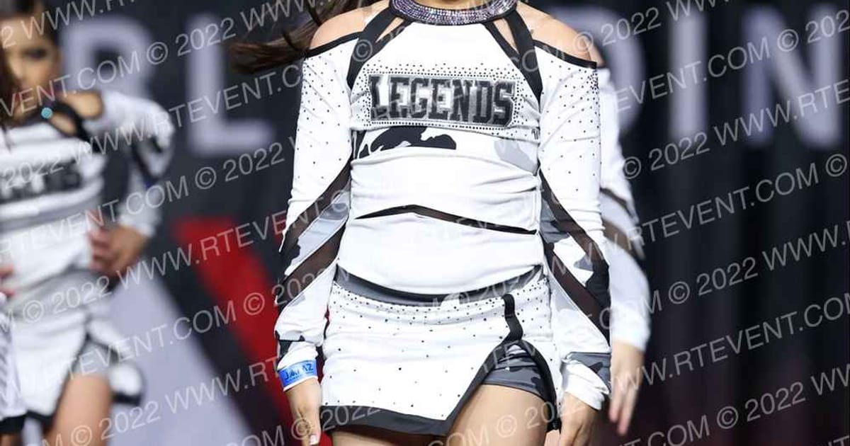 LEGENDARY CHEER ELITE MINI MISSILES · The Pinnacle Cheerleading Championship