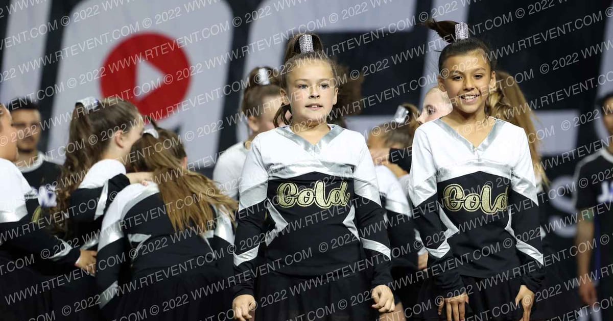 KERN VALLEY ELITE GOLD · The Pinnacle Cheerleading Championship