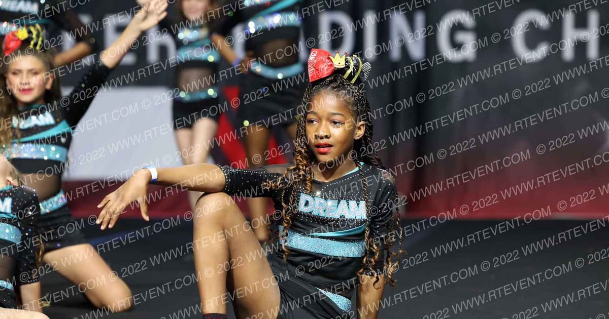 LA DREAM ALL STARS LOVE · The Pinnacle Cheerleading Championship