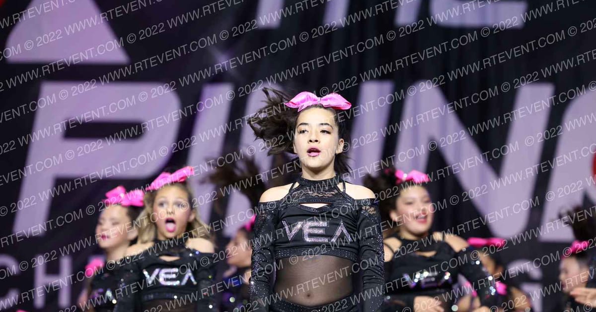 VICTORIOUS ELITE ACES · The Pinnacle Cheerleading Championship