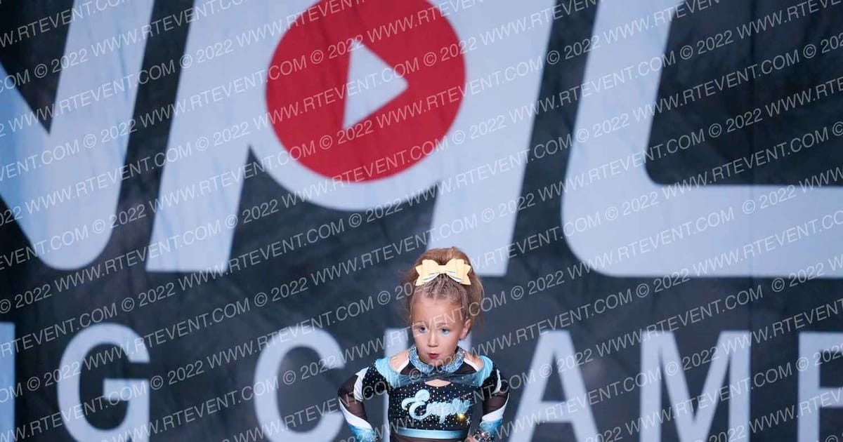 VEGAS EMPIRE ATHLETICS MINI MAJESTY · The Pinnacle Cheerleading Championship
