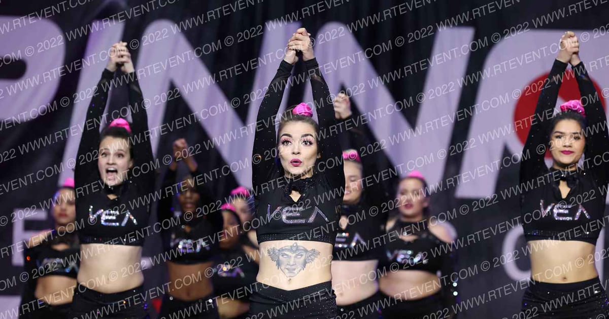 VICTORIOUS ELITE ATHENAS · The Pinnacle Cheerleading Championship