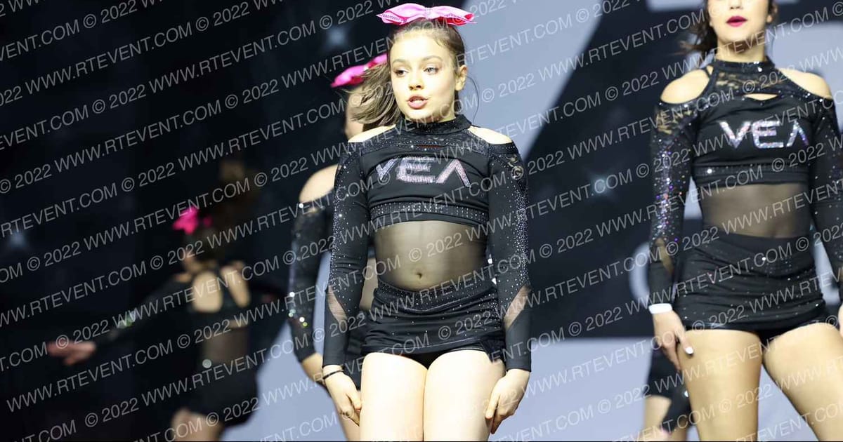 VICTORIOUS ELITE AIRBORNE · The Pinnacle Cheerleading Championship