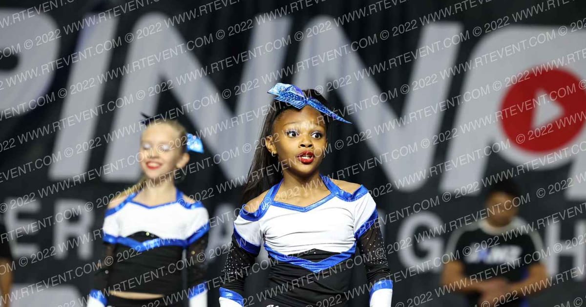 MOUNTAIN LIONS ELITE · The Pinnacle Cheerleading Championship