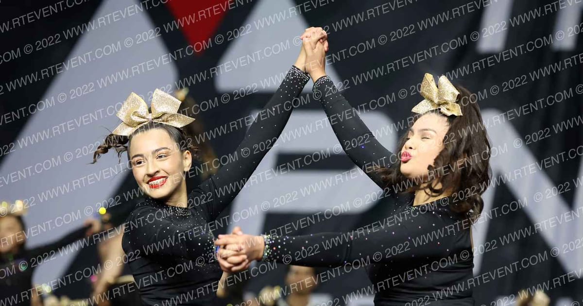 LIGHTNING ELITE CRYSTALS · The Pinnacle Cheerleading Championship