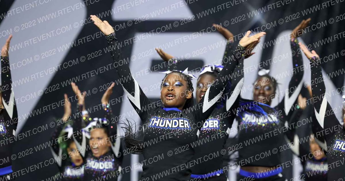 THUNDER ALLSTARS TWISTER · The Pinnacle Cheerleading Championship