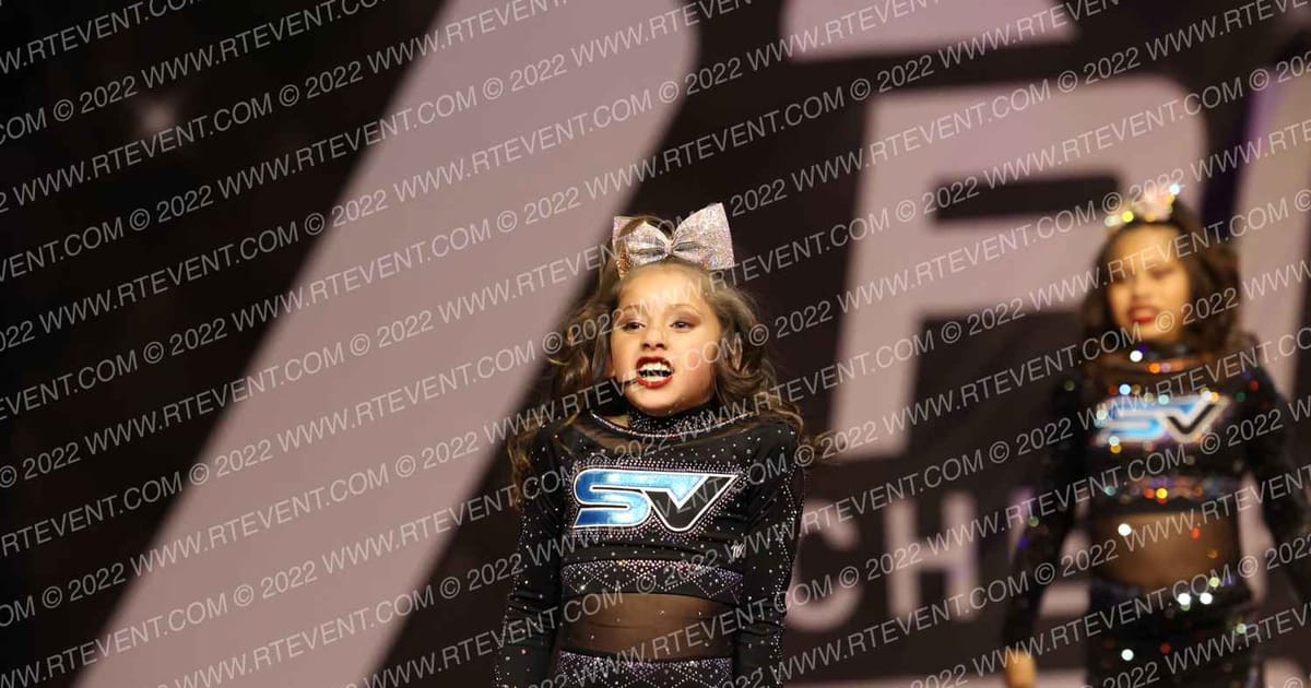 SIERRA VISTA ELITE EMBER · The Pinnacle Cheerleading Championship