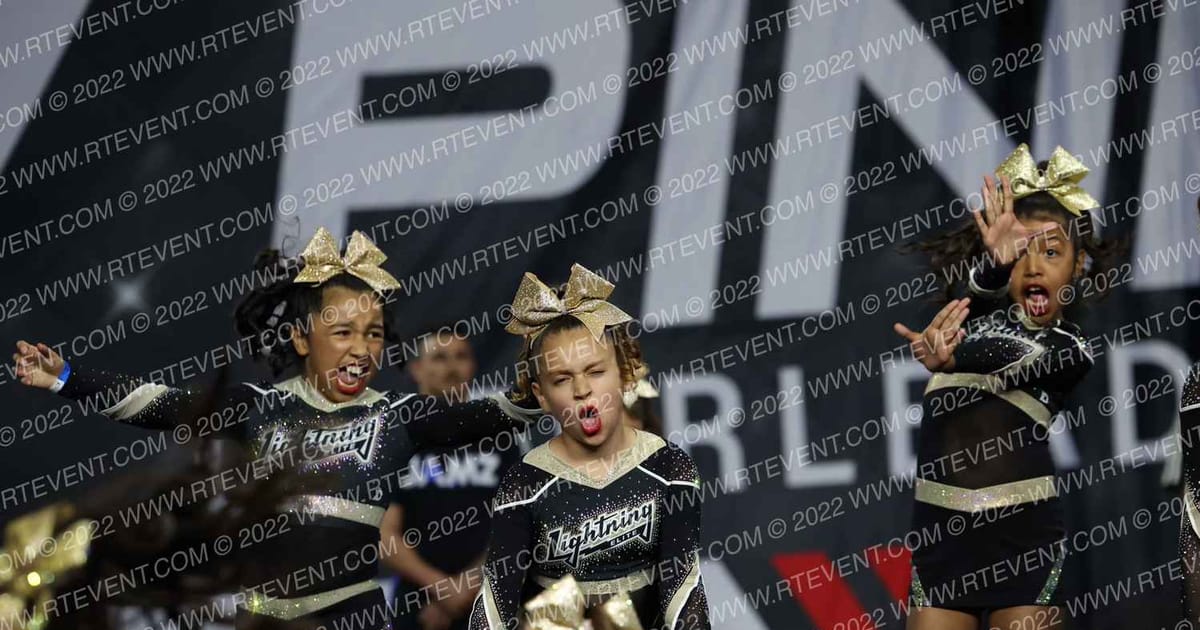 LIGHTNING ELITE BLACK DIAMONDS · The Pinnacle Cheerleading Championship