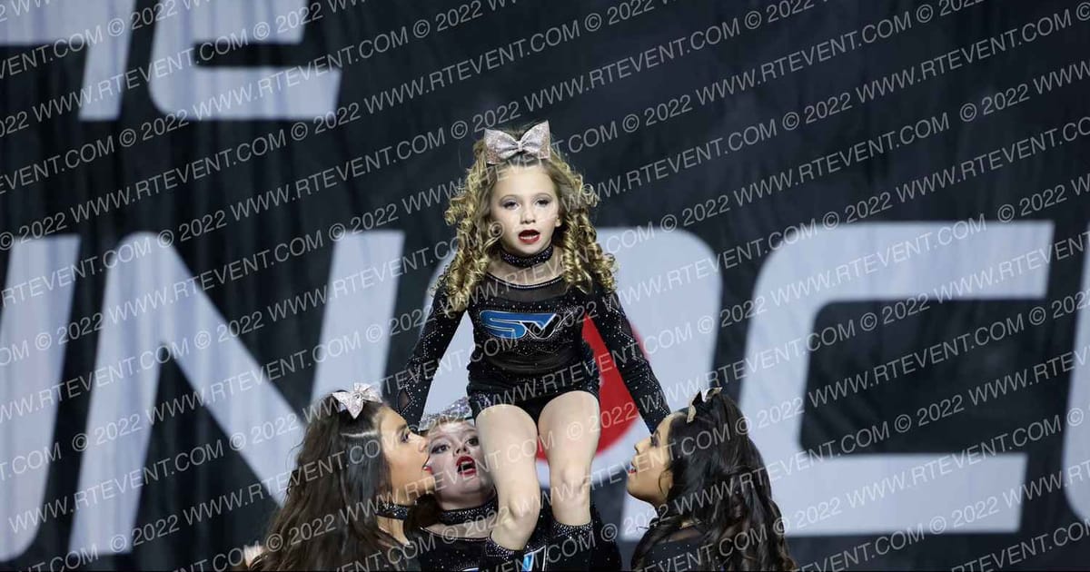 SIERRA VISTA ELITE ROYALTY · The Pinnacle Cheerleading Championship