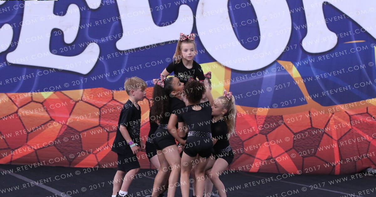 Power Cheer Mini Madness · FC Barcelona
