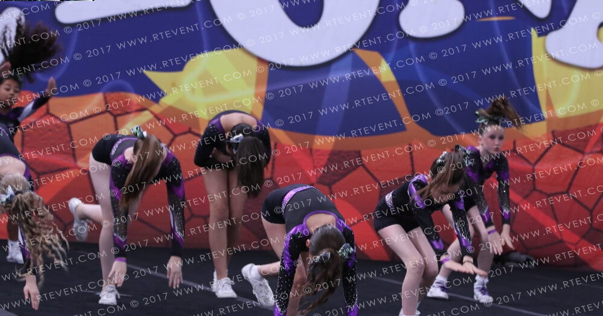 Power Cheer Sassy Squirrels · FC Barcelona