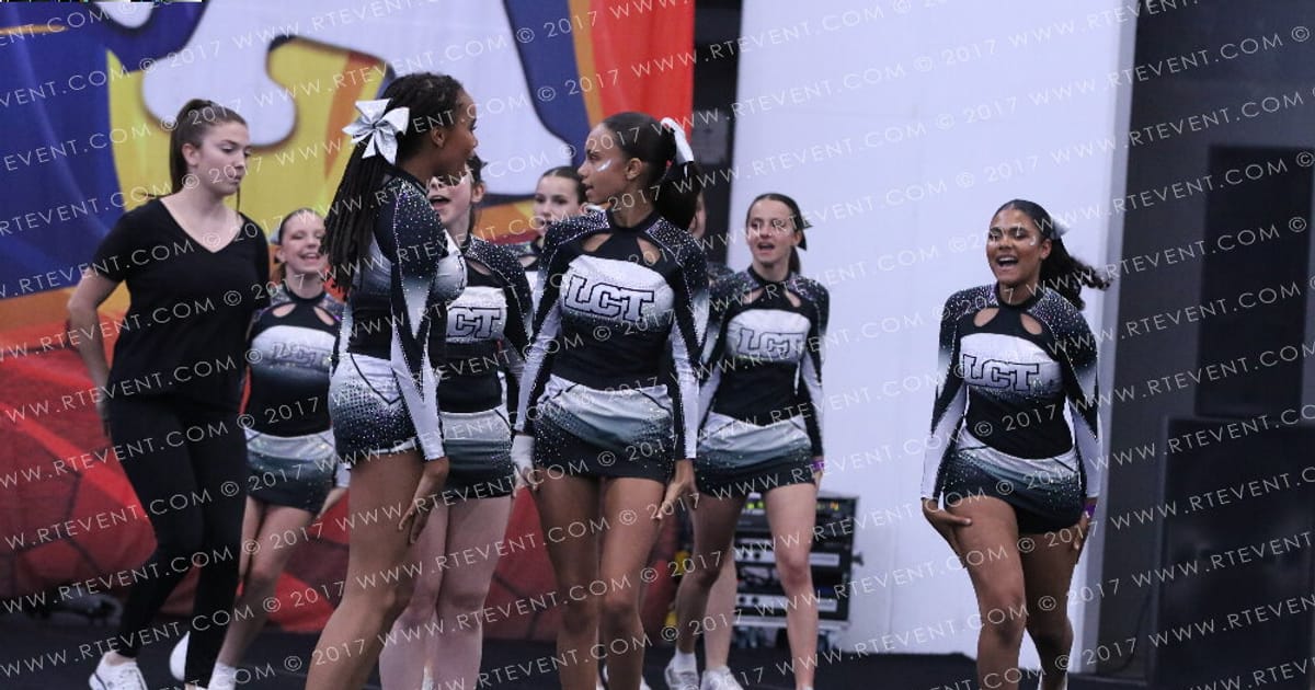 MAJESTIC PHOENIX CHEER Senior Level 4 · FC Barcelona