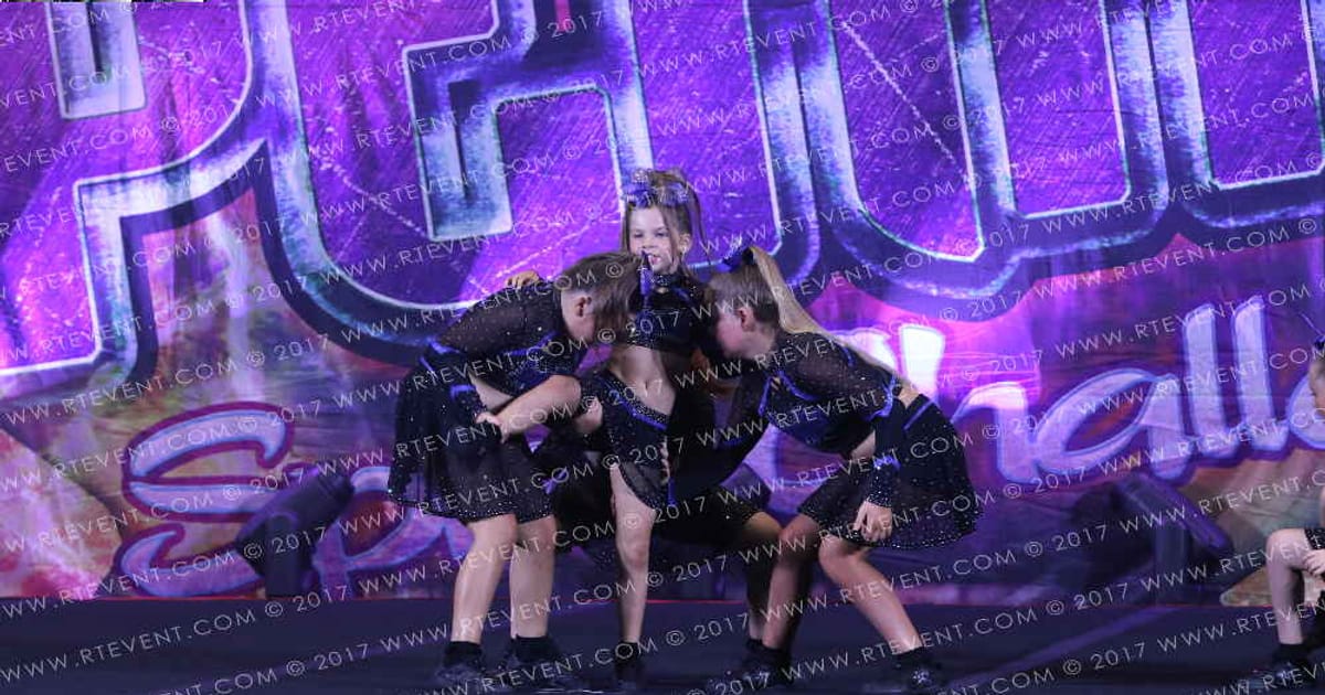 Sapphire Cheer and Dance Gemz · Superhero Spirit Challenge