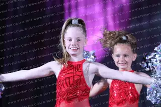 Starlights Cheer and Dance Detonate