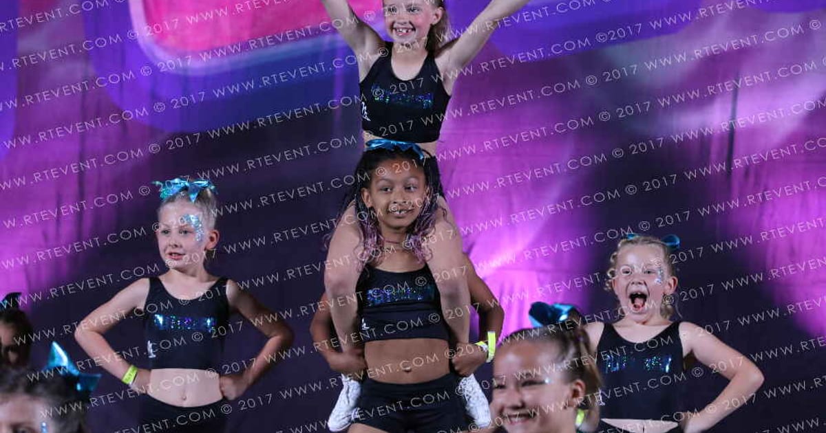Flitecrew Infinity Cheer LITTLE STARS · Into the Future