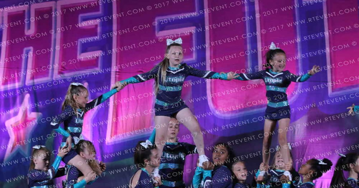 Utopia Cheer Paradise · Into the Future