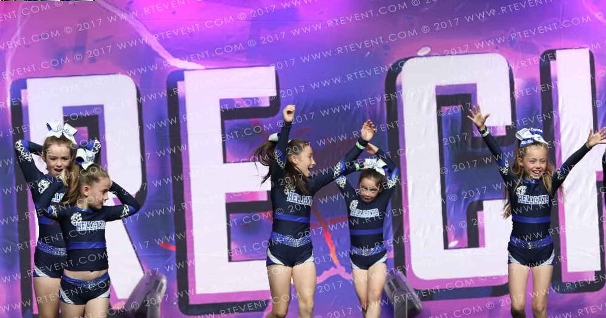 Hellcats Cheerleaders Caracals · FC Internationals and Schools out