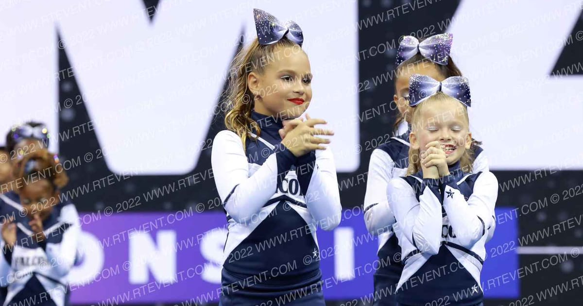 OAKLEY FALCONS CHEER NA · Reload