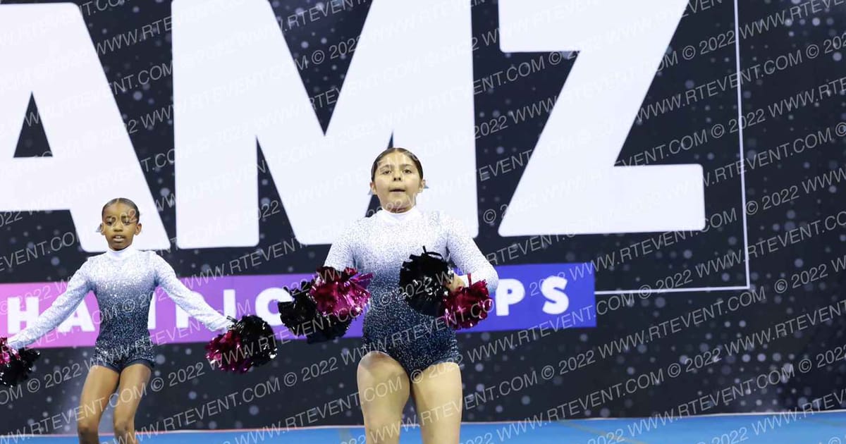 NINERETTES GLITTERETTES 10U NA · Reload