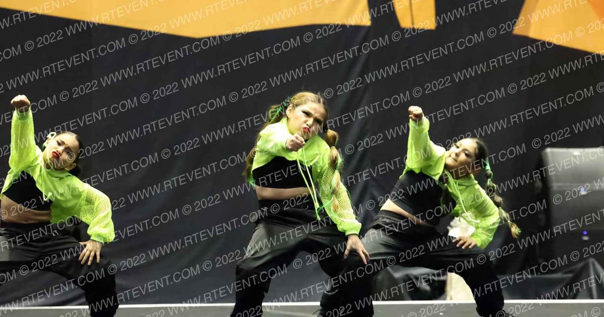 Rio Grande Valley Cheer LITTLE DIPPERS · Cheer Power Halloween Challenge