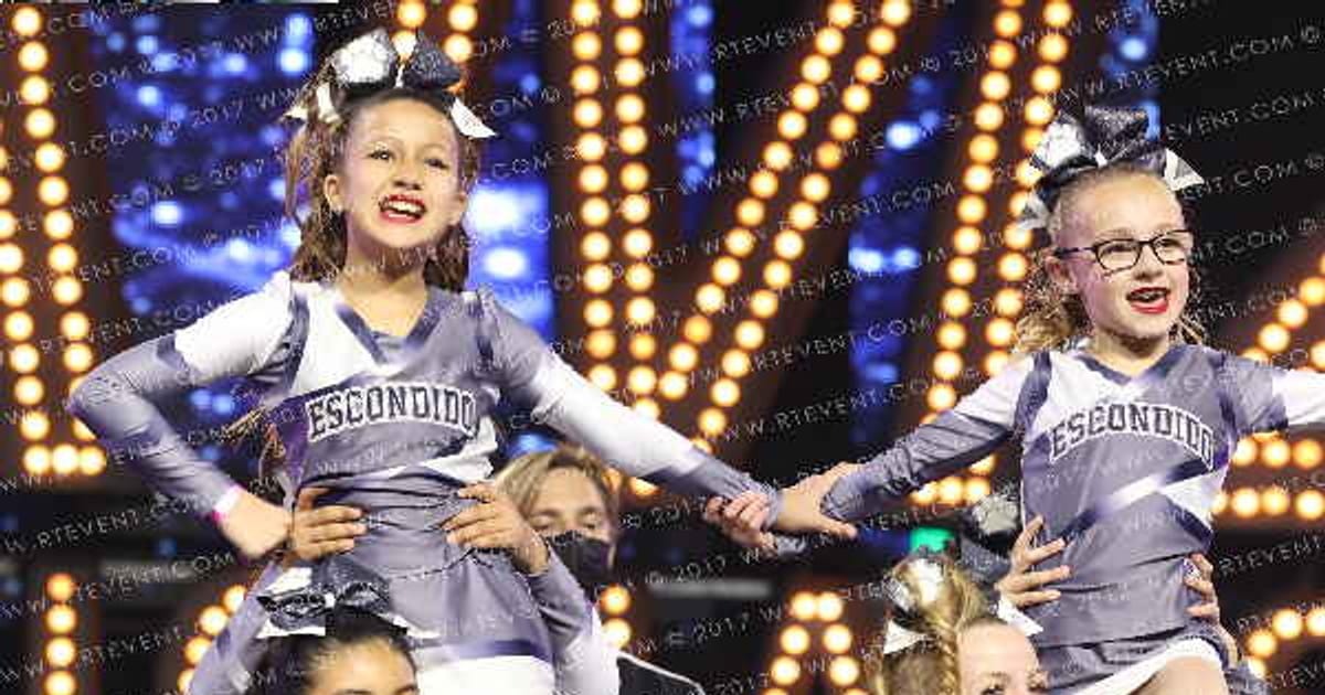 ESCONDIDO POP WARNER SAVAGE WOLVES · YOUTH NATIONALS