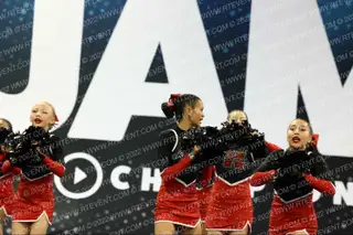 KERMAN SENIOR CHEER NA