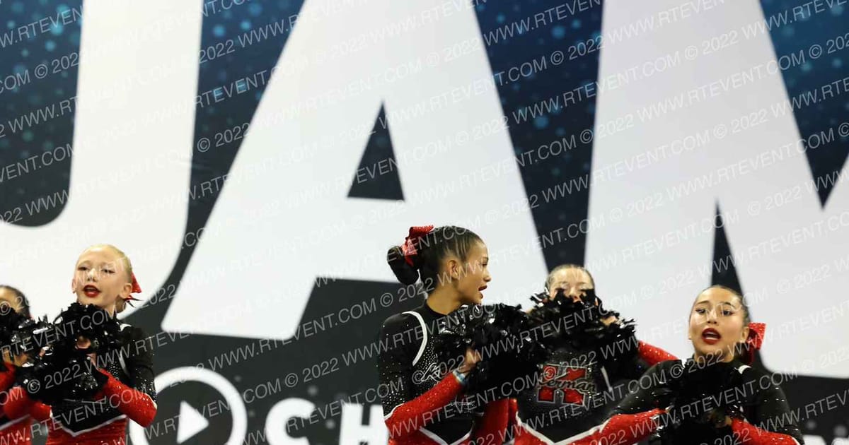 KERMAN SENIOR CHEER NA · Royal Valley