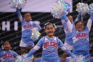 COALINGA SENIOR OILERS CHEER NA