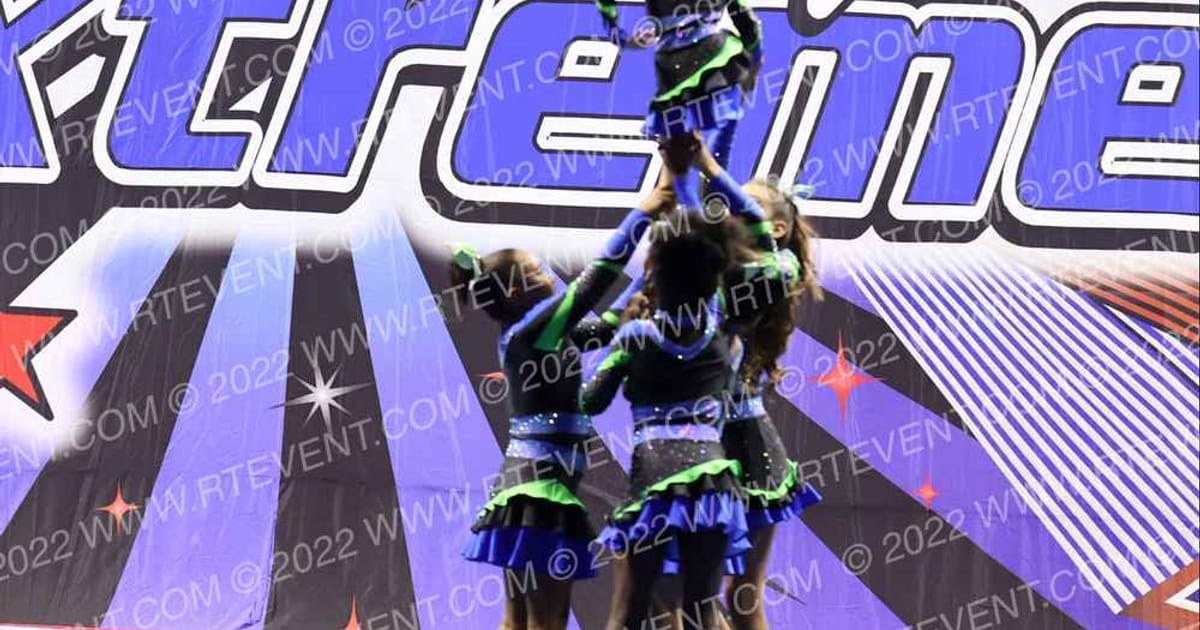 Watersedge Elite Sapphires Pee Wee Rec Traditional · Spirit of Fall