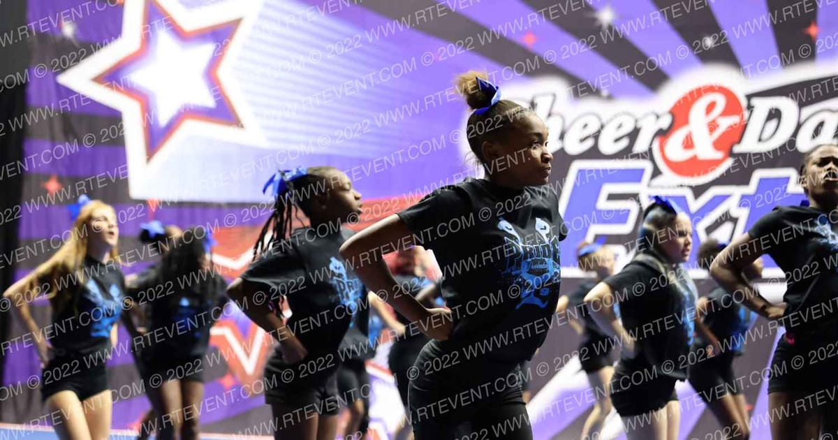Pride Cheerleading Wildcats Junior Rec Performance · Spirit of Fall