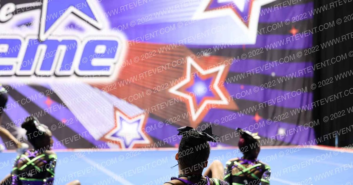 Dynamic All Stars Lady Legacy Junior · Spirit of Fall