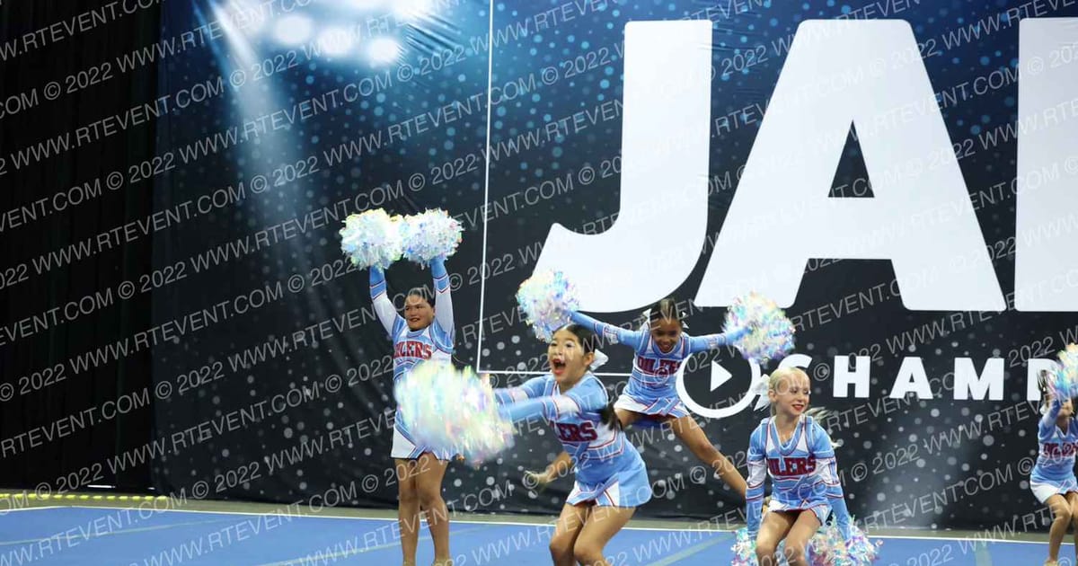 COALINGA PEE WEE OILERS CHEER NA · Royal Valley