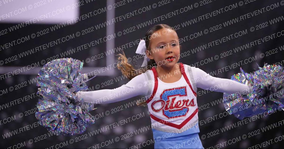 COALINGA MIGHTY MITE OILERS CHEER NA · Royal Valley