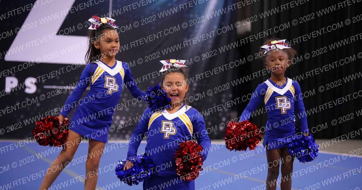DOS PALOS BRONCO YOUTH CHEER MIGHTY MITES NA · Royal Valley