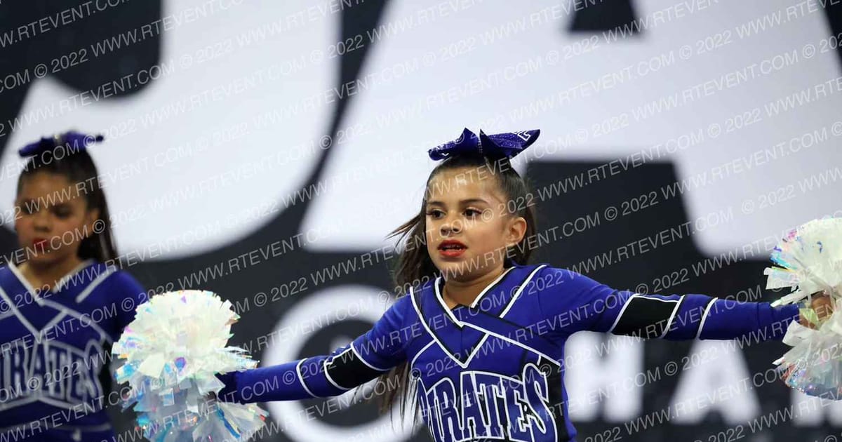 AVENAL YOUTH CHEER JUNIORS · Royal Valley