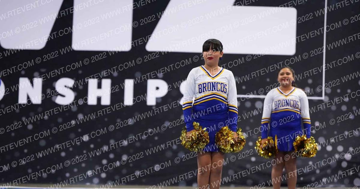 DOS PALOS BRONCO YOUTH CHEER JUNIORS NA · Royal Valley