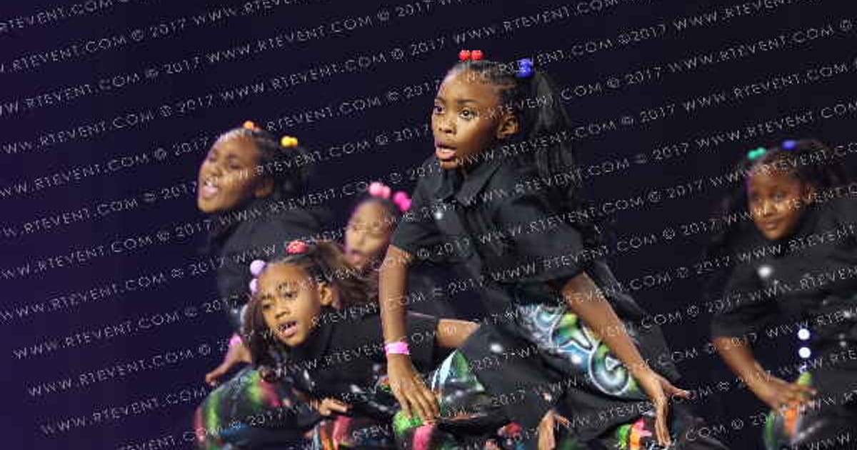 STC LEGENDS BABII DOLLZ ELITE · YOUTH NATIONALS