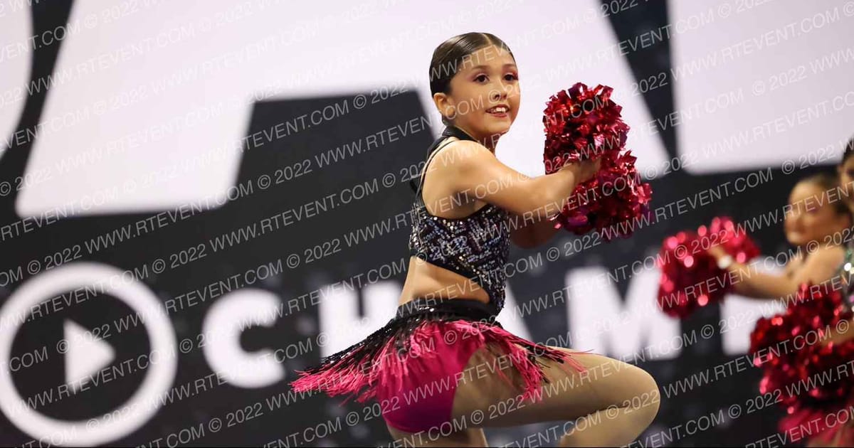 EASTON ELITE DANCE MINI JRS NA · Royal Valley