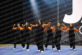 SELMA YOUTH CHEER GRIZZLIES SENIORS NA