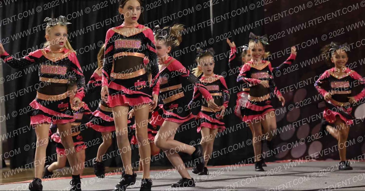 Cheers! Elite Spirit Gym RED HOT CHILI PEPPERS · KC Classic