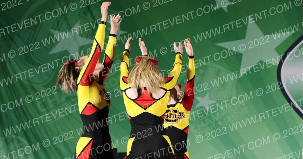 Terre Haute Cheer University BIG MACS · CSG Indy Challenge