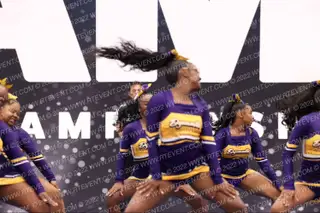 OAKLAND DYNAMITES HYPE SQUAD