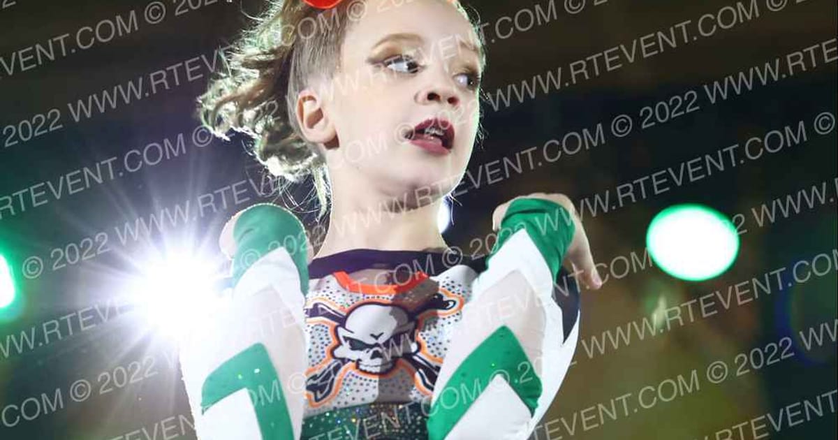 Iowa Elite Cheer of MN VENGEANCE · King of the Jungle Fixed