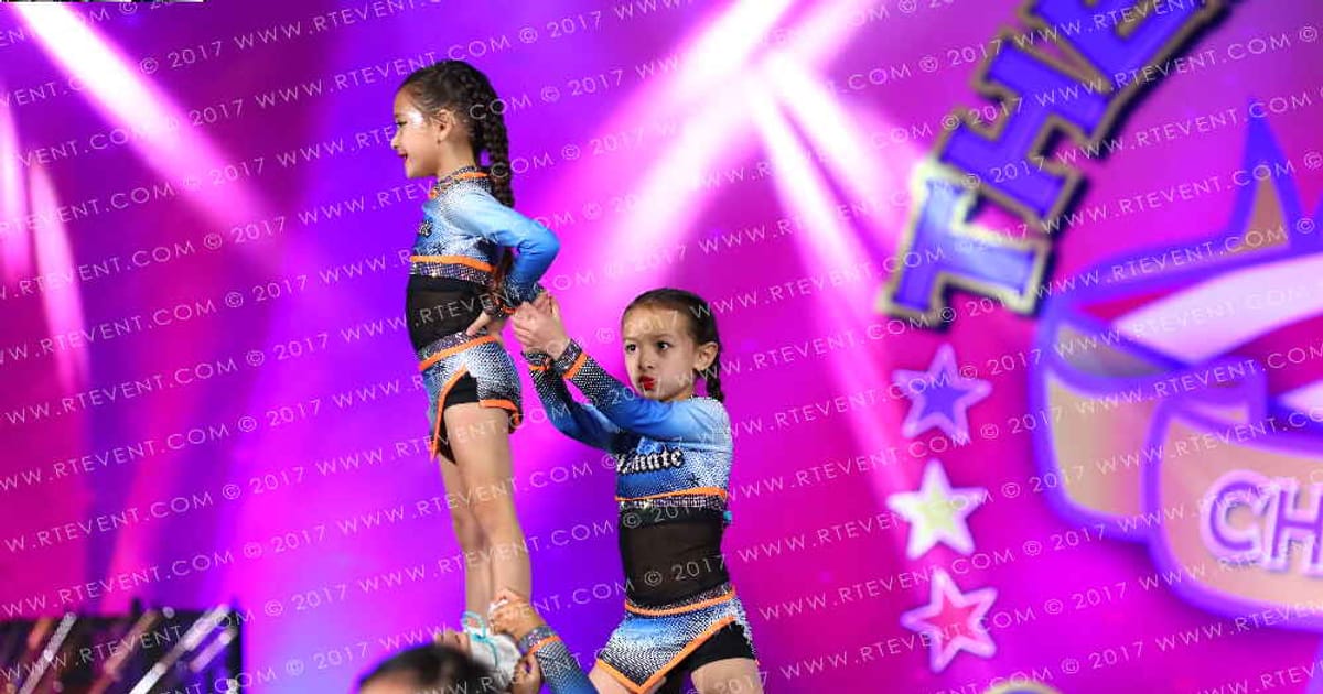 Ultimate Cheer Lubbock Reign Drops · American Showdown