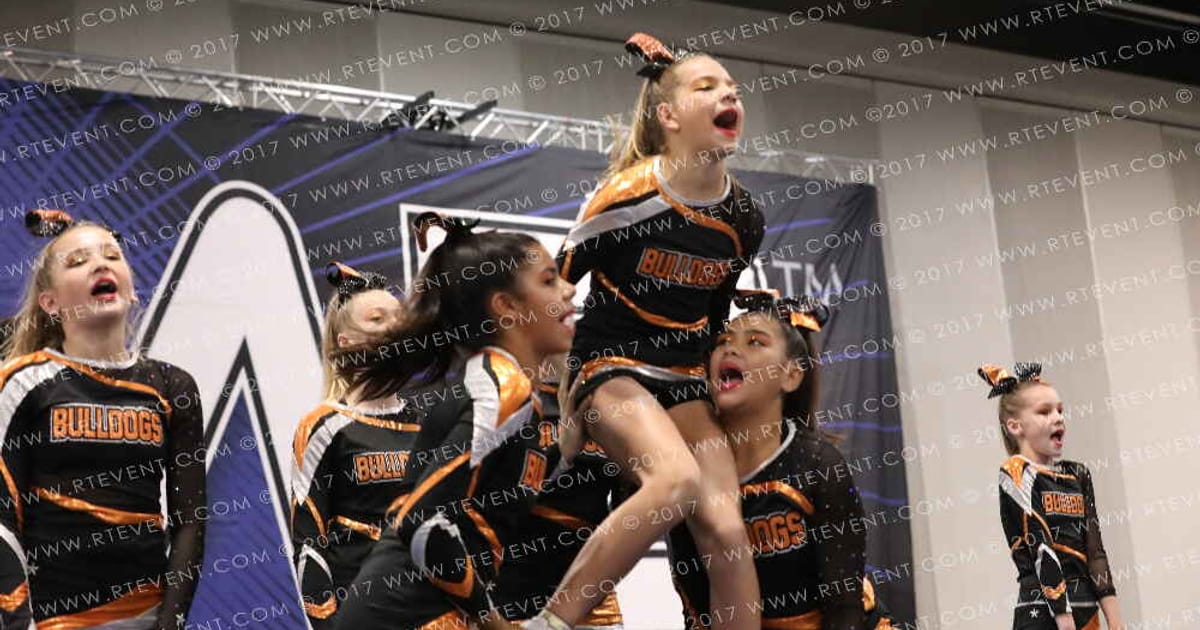 VACAVILLE JR BULLDOGS JR MIDGETS · Holiday Showcase