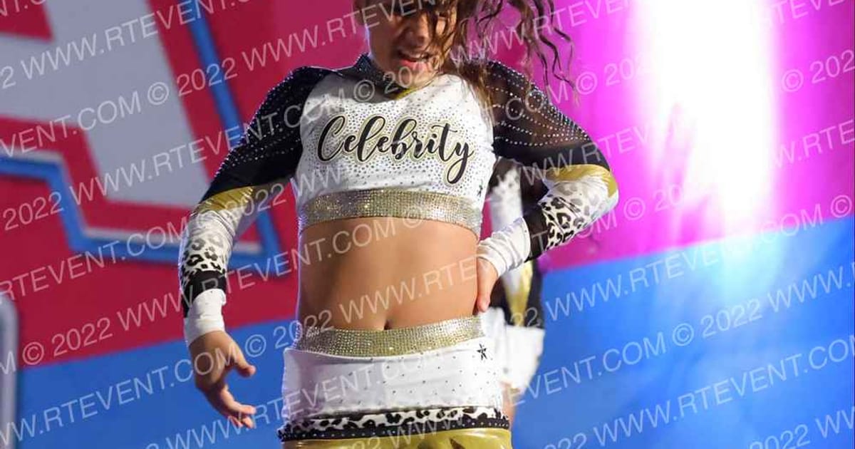 Celebrity Cheer VOGUE · Trenton Showdown