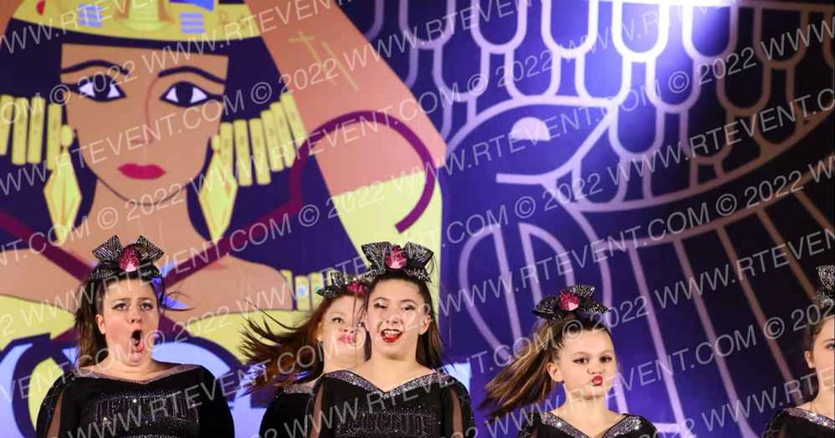 Legends Athletics Fuchsia Fire · Queen of the Nile Showdown