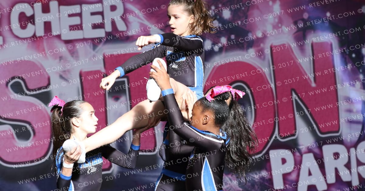 Flyers Elite Poison Apples · FC Brings It On