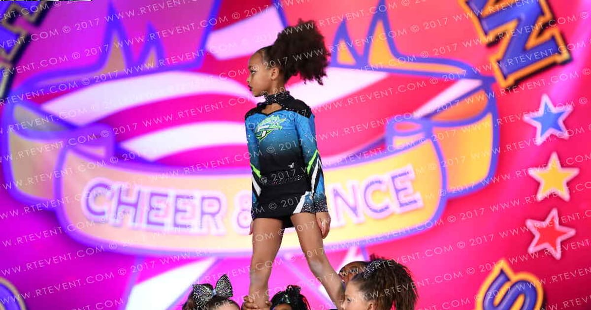 Bannons Cheer Force Ewoks · American Showdown