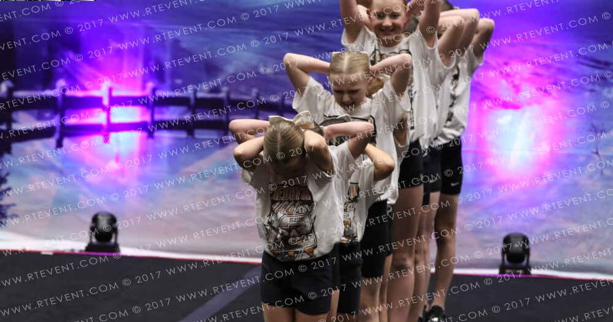 Predator Athletics Huskies · Winter Wonderland